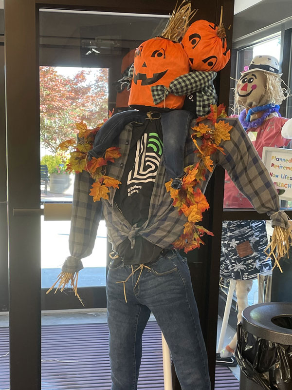 Big Brothers Big Sisters of Zanesville Scarecrow Entry
